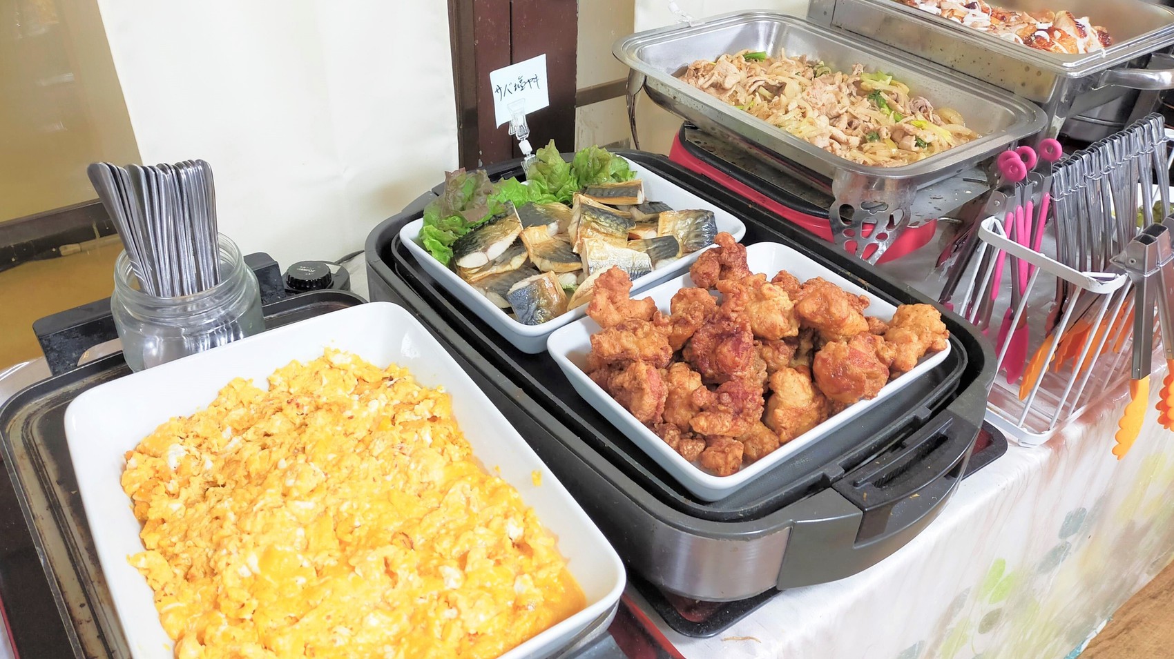 当館自慢の無料の朝食バイキングです