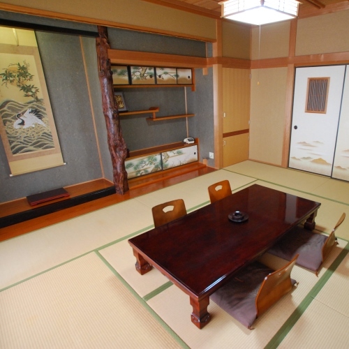 [Japanese-style room 10 tatami mats]