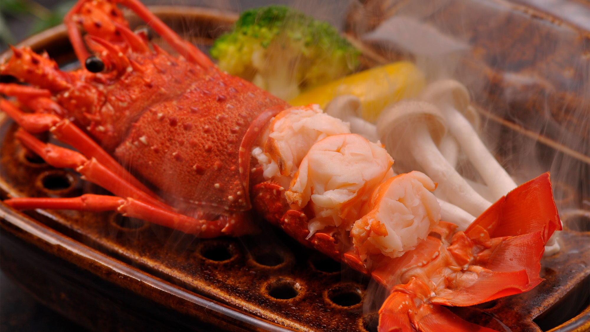 【朝夕お食事処】海鮮づくし〜ボイル伊勢エビ＆活アワビ陶板焼き＆サザエ壺焼き≪貸切風呂無料≫