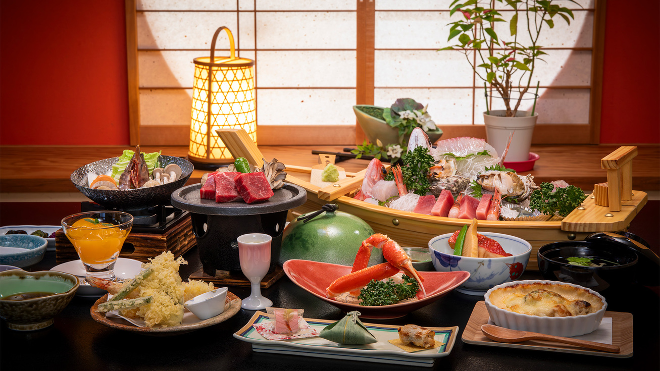 ★New【朝夕お食事処】アワビお造り入舟盛プラン〜アワビ入季節の6種舟盛と海鮮≪貸切風呂無料≫