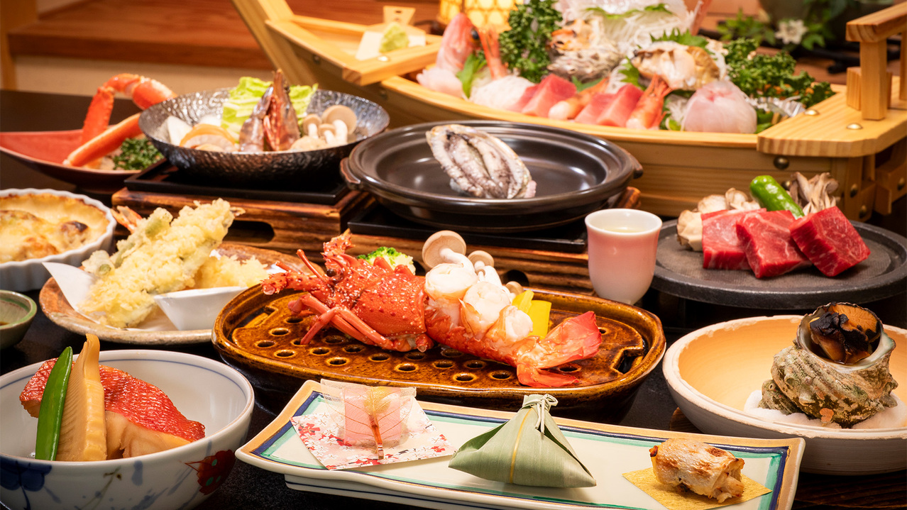 ★New【朝夕お食事処】海鮮づくし〜ボイル伊勢エビ＆活アワビ陶板蒸し＆サザエ壺焼き≪貸切風呂無料≫