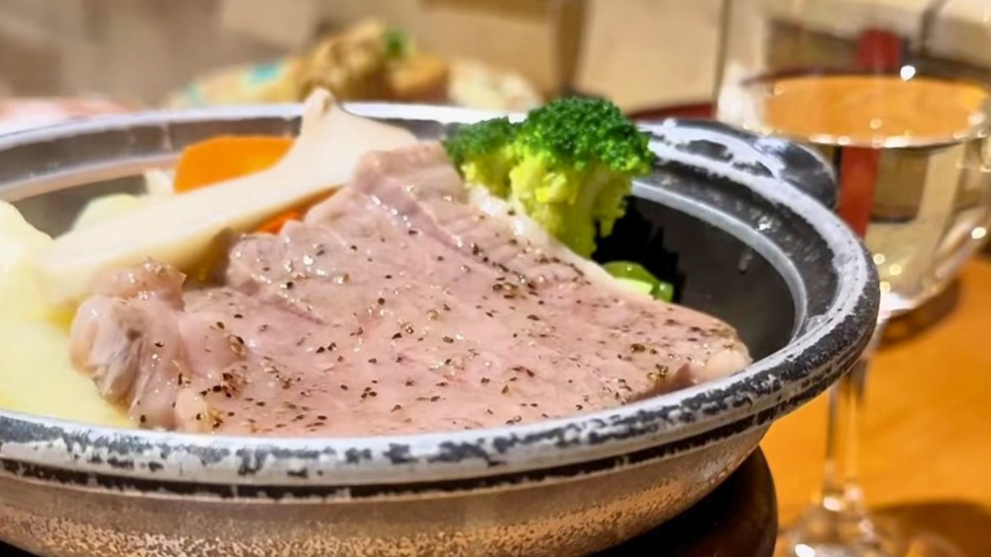 【牛陶板焼き】TV番組で紹介！当館人気No.1★ヒマラヤ岩塩で味わう絶品ディナー