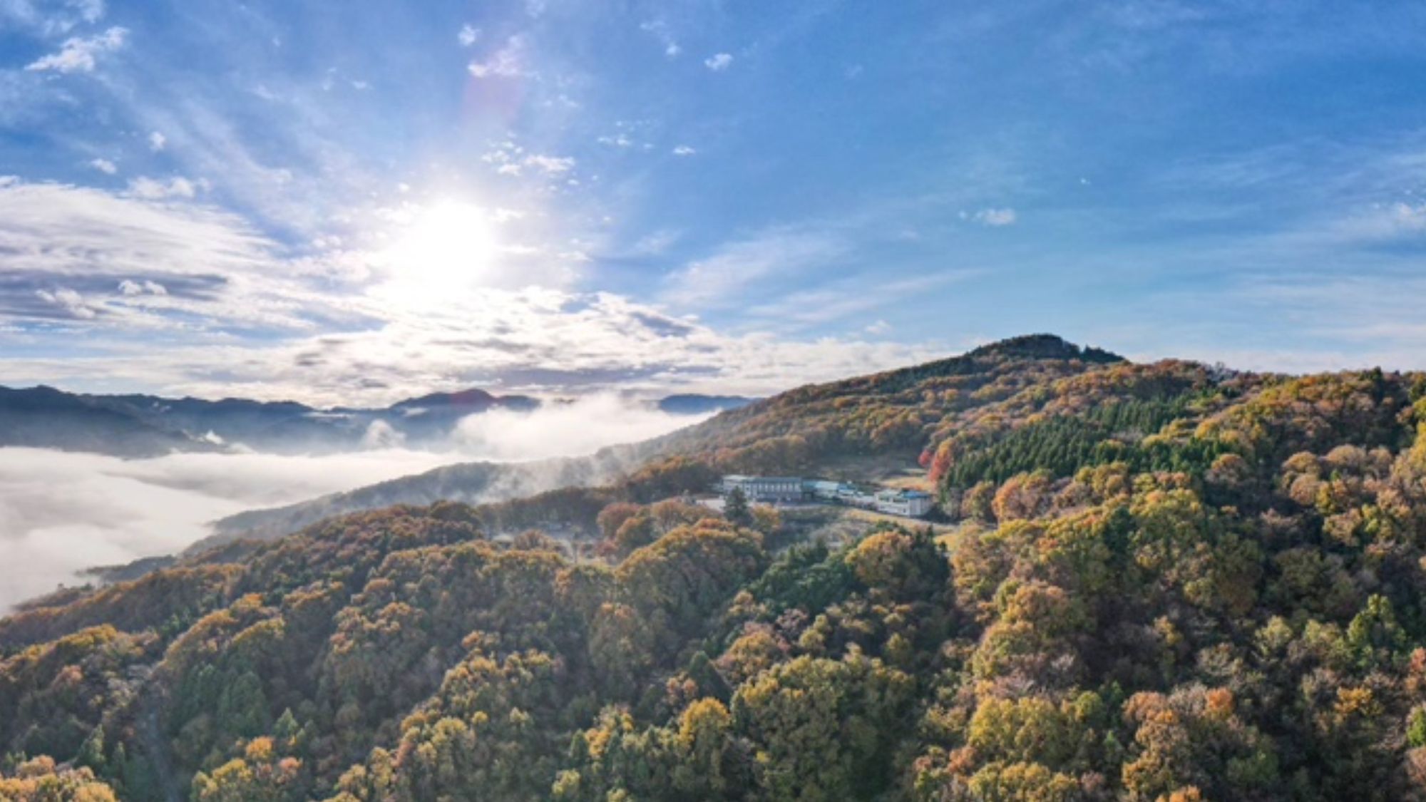 【厳選素材で贅沢旅を満喫】標高417メートルからの絶景と郷土会席を堪能♪グレードアップ会席！