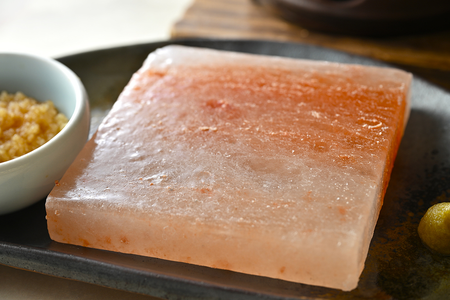【当館人気ＮＯ1】調理長が自信をもってお届け♪ヒマラヤ岩塩で食べる牛陶板焼！