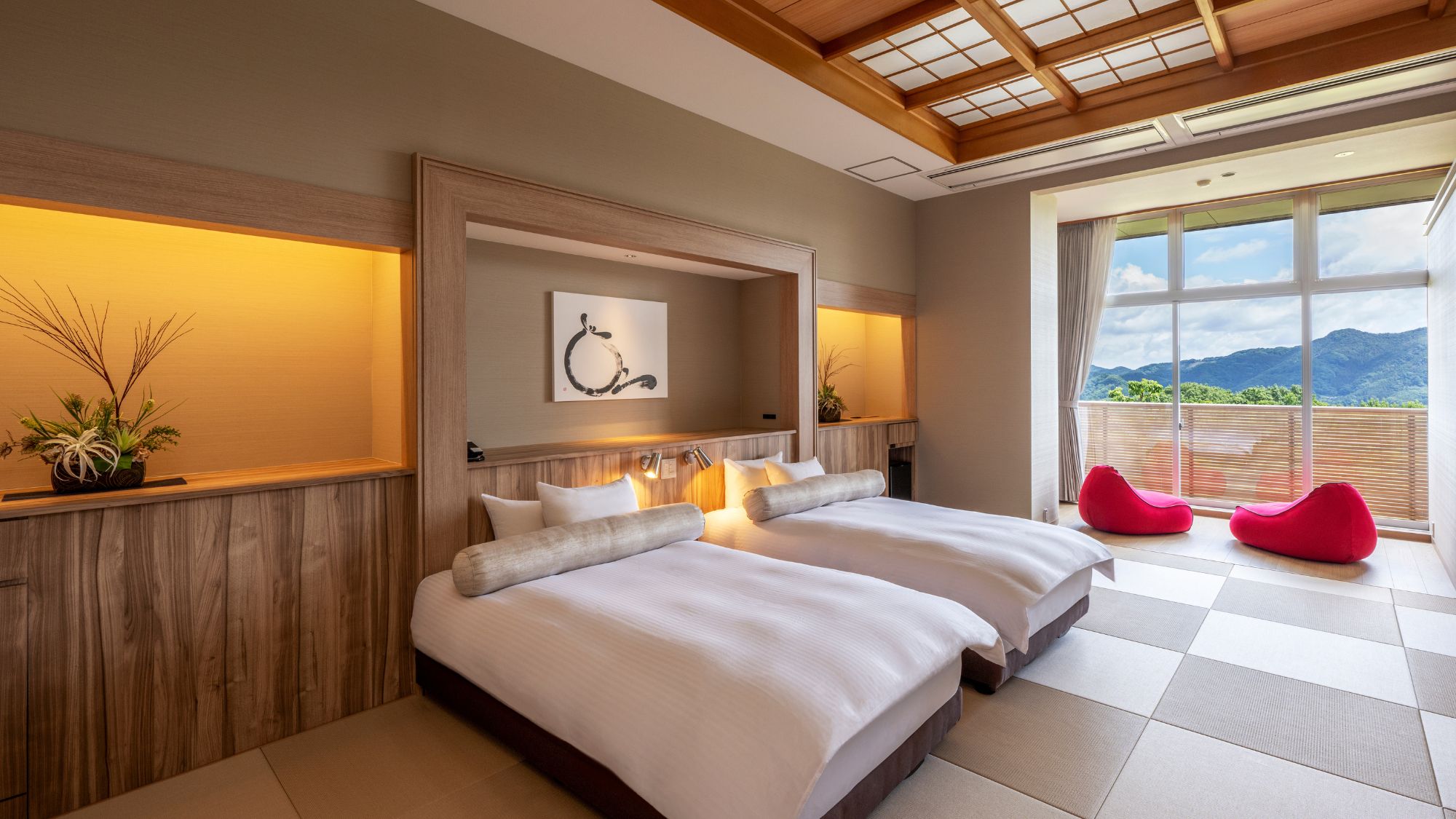 四季の彩りを眺めながら、ゆっくりおくつろぎください