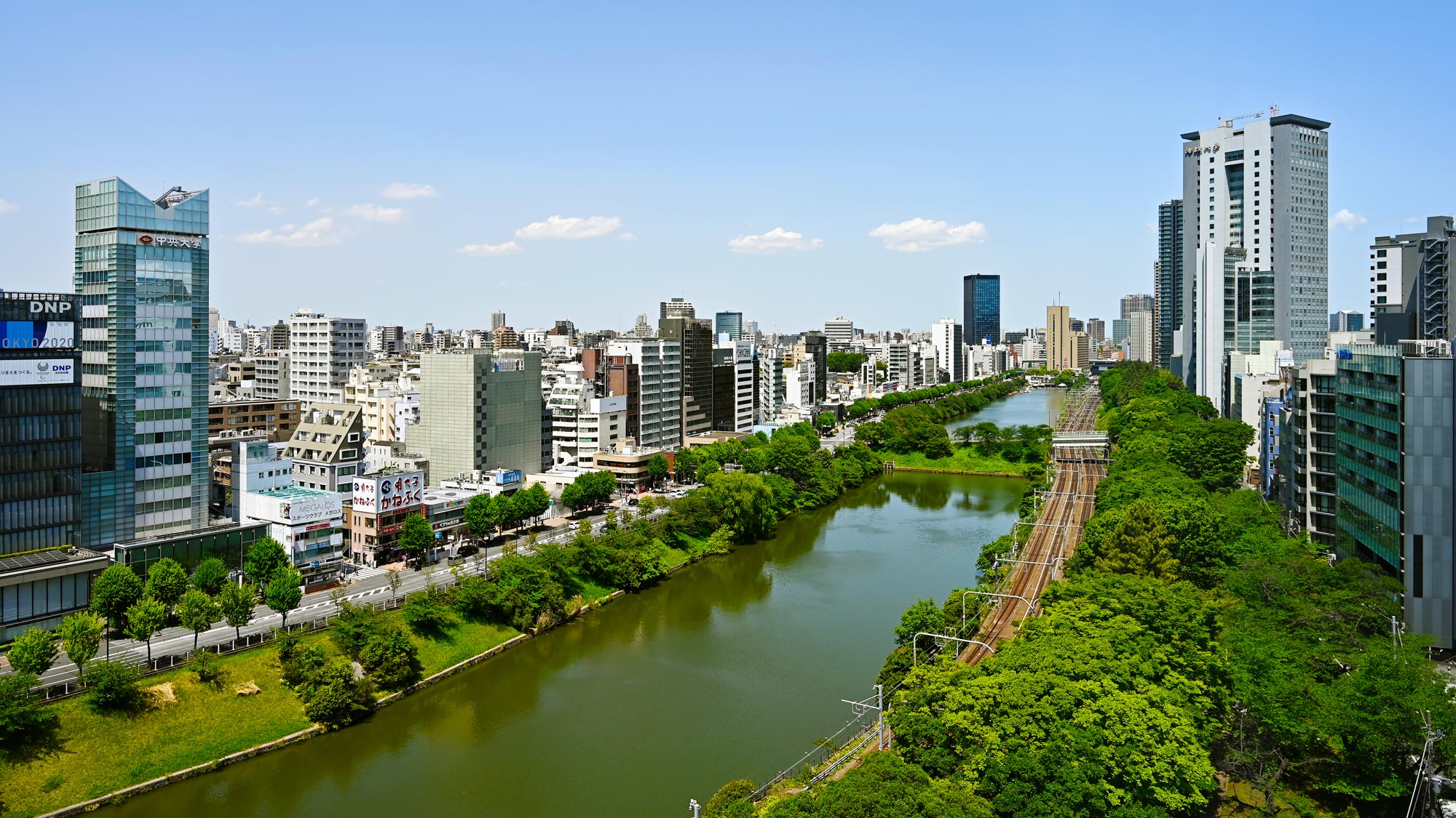 お濠沿い側景観