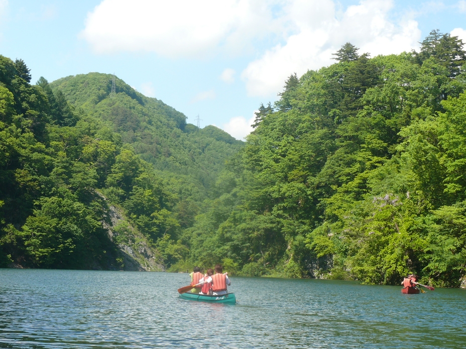 【カナディアンカヌー】+TapaバンガローBBQキャンプパック（1泊2食付き）プラン