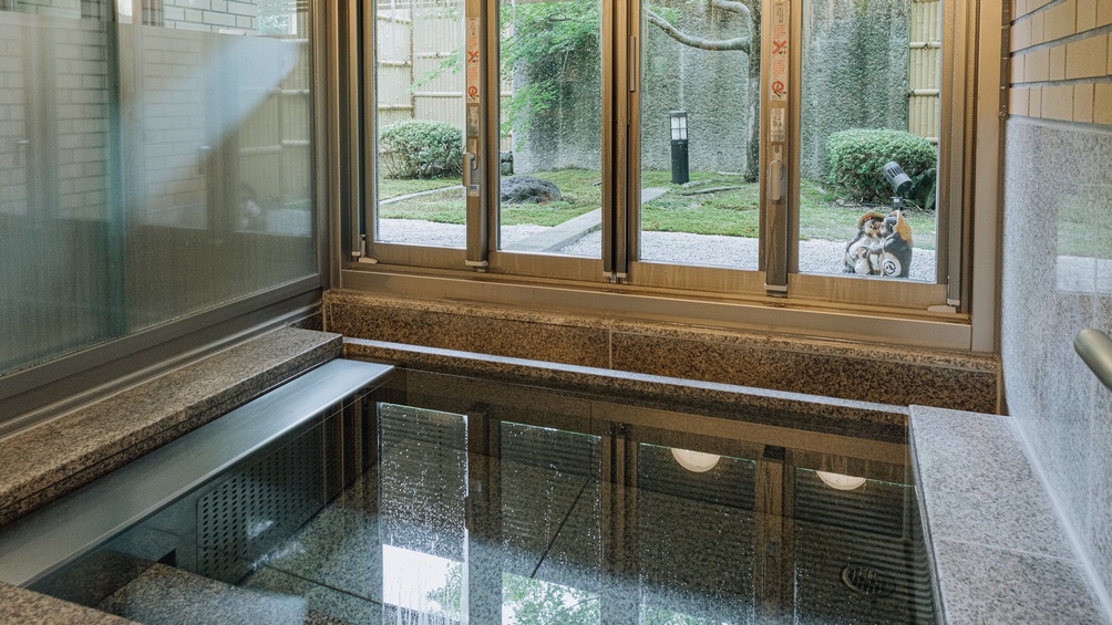 【連泊◆さざなみ会席】2日目豪華ランチ付き！ホテルから出ずにのんびりおこもりステイ♪