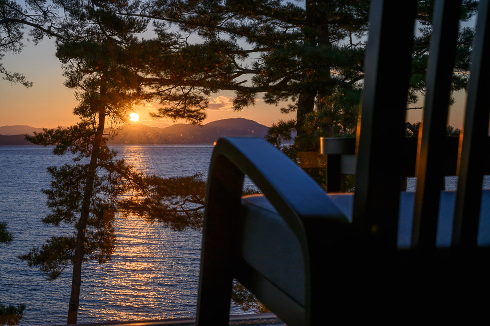 【特別室（和洋室一例）】お部屋から見る朝日