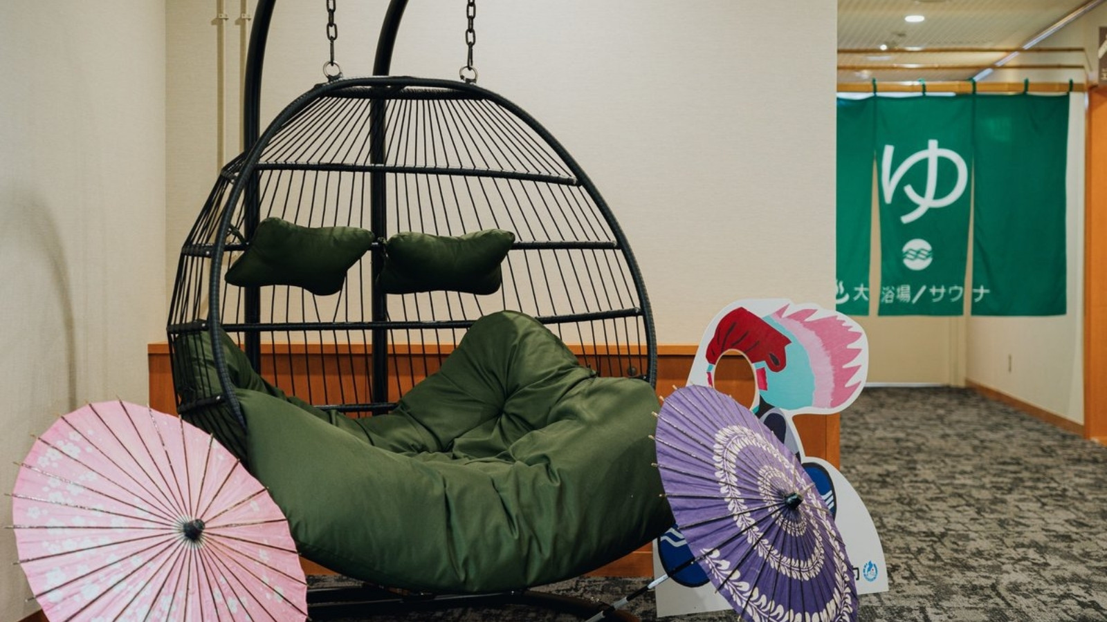 【湯上り処】風呂上りにゆらゆらお寛ぎください。