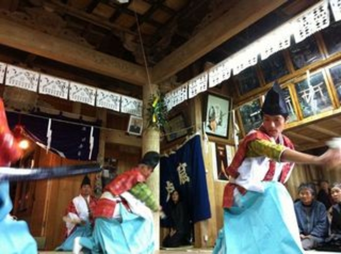 仁淀川町下名野川地区　二所神社　名野川磐門神楽の奉納５