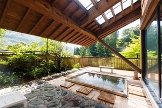 川沿い　露天風呂
