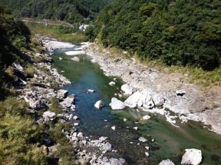 仁淀川フォト！いの町～仁淀川　透明度は増し、さらにきれいな仁淀川は続く