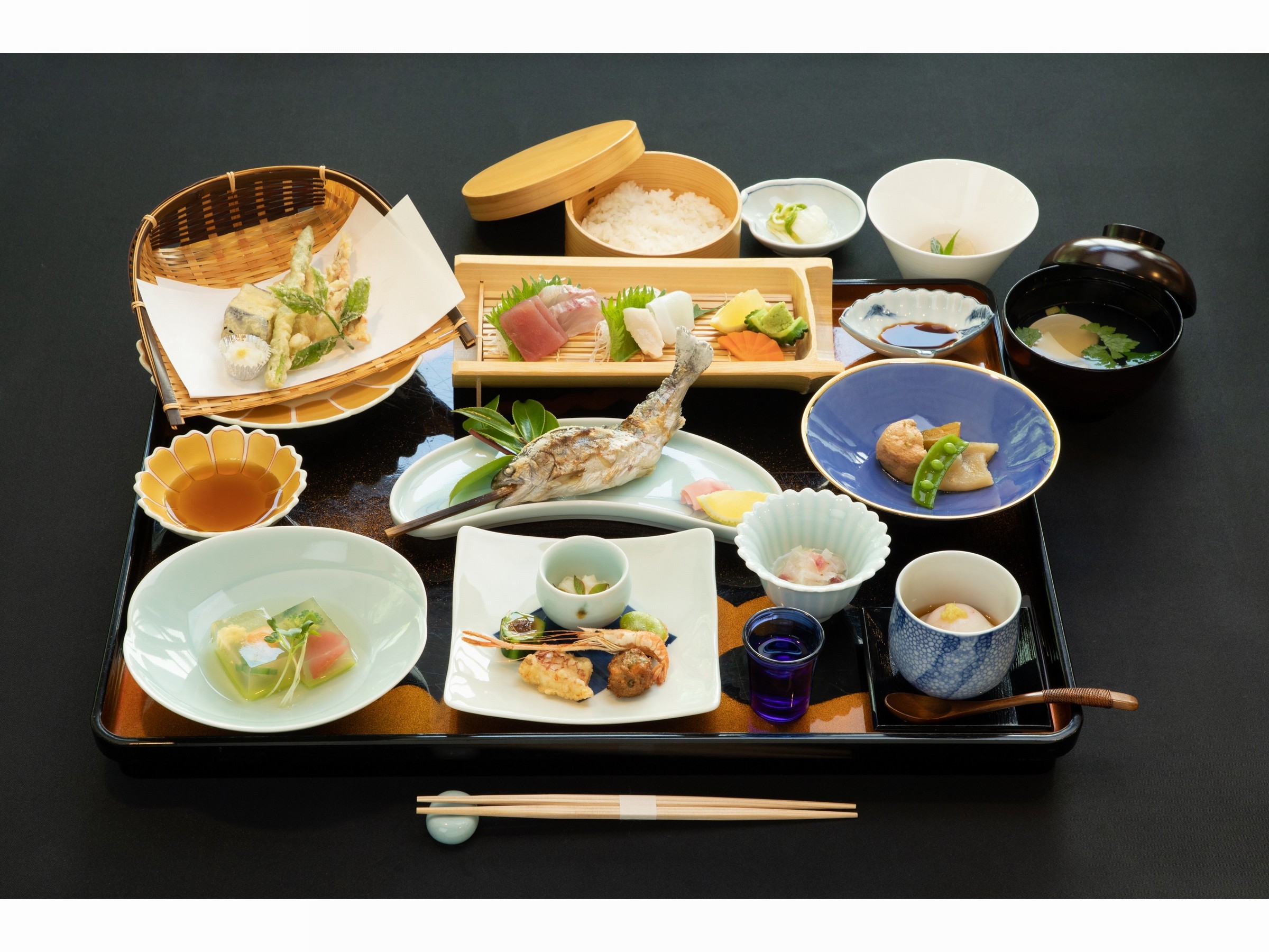 ボリューム控えめ和食膳