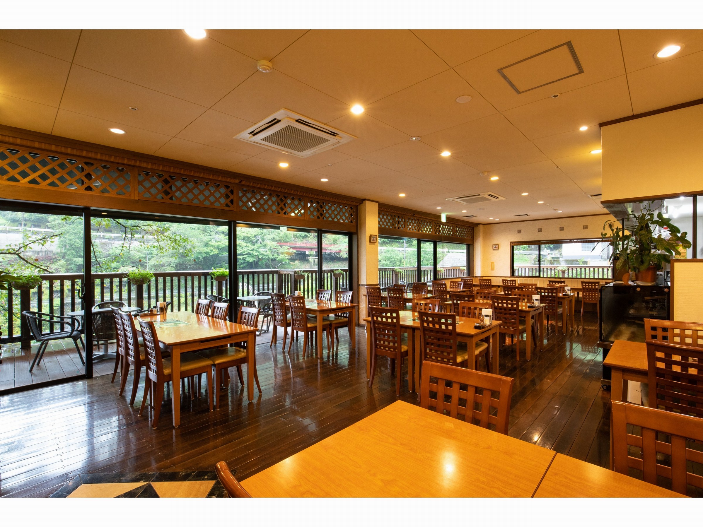 一般専用レストランポンテ