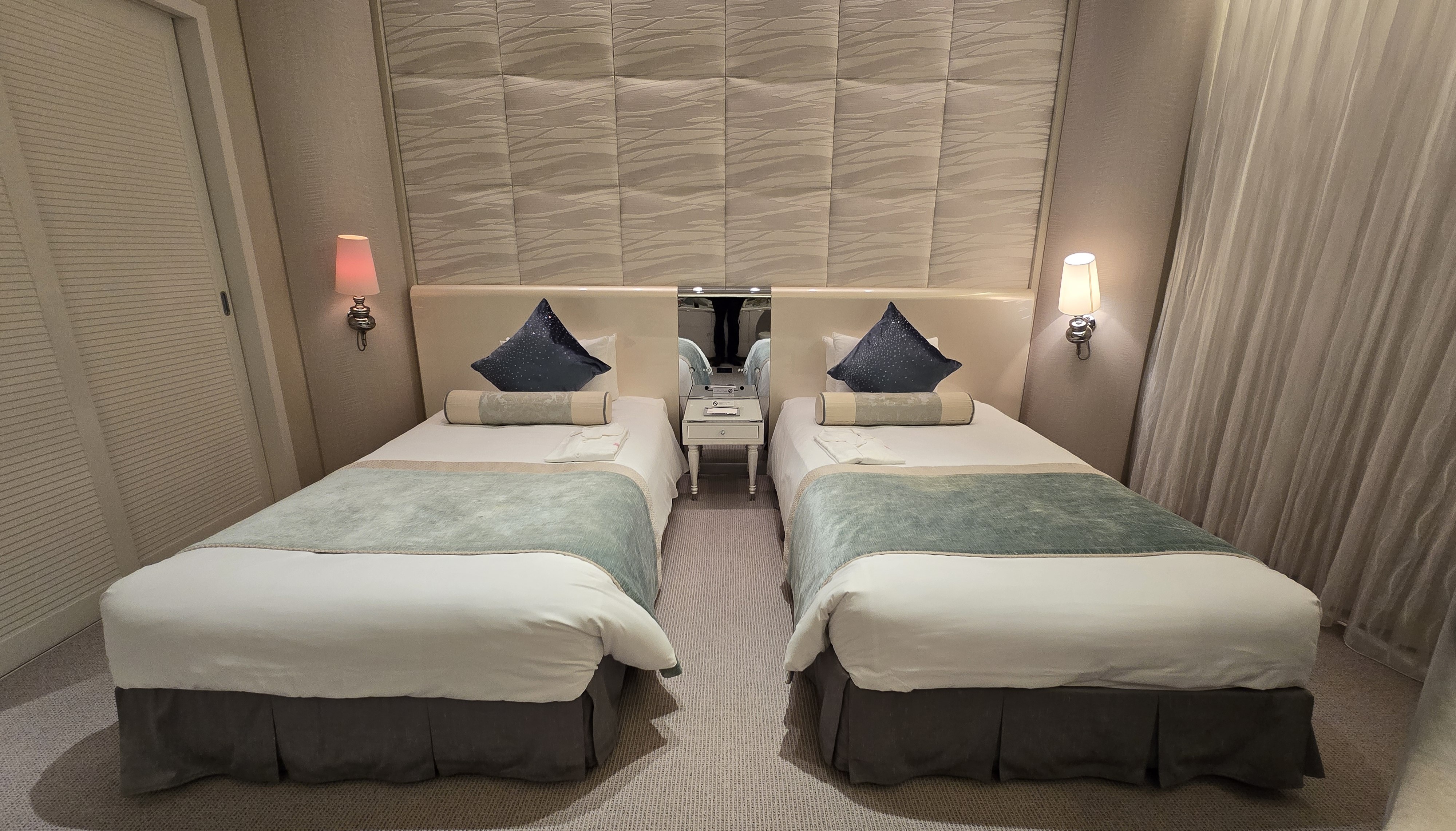 □【客室】デラックスツインルーム　44.1平米