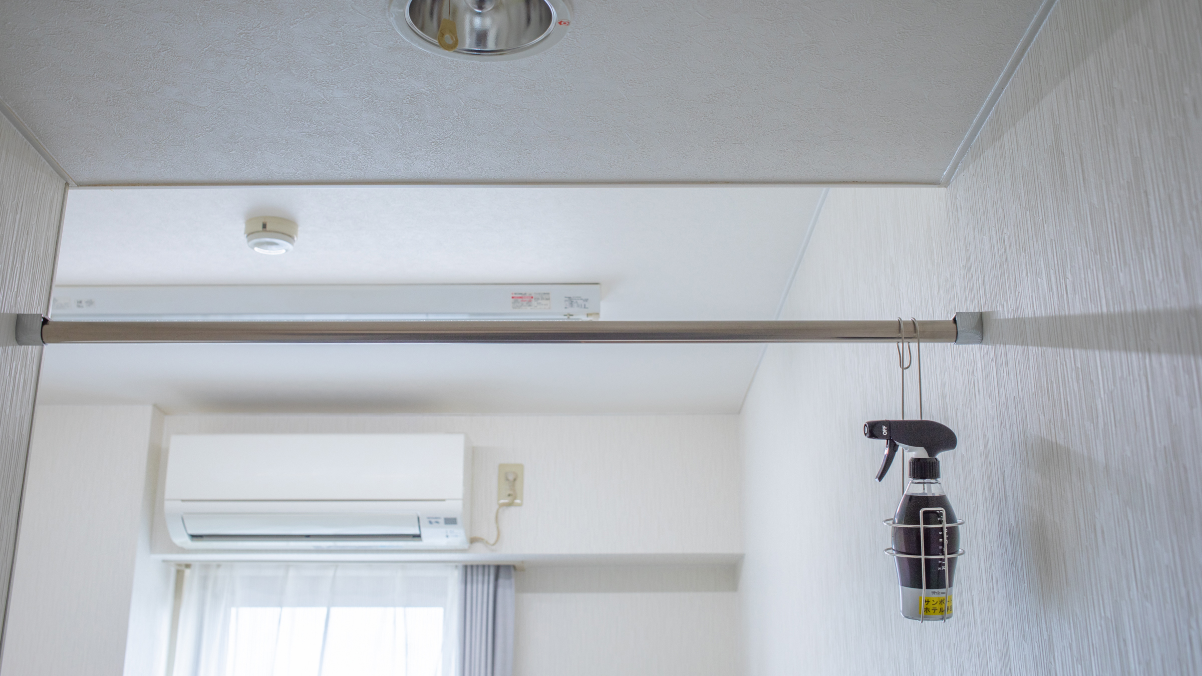 部屋干し等にお使いください。