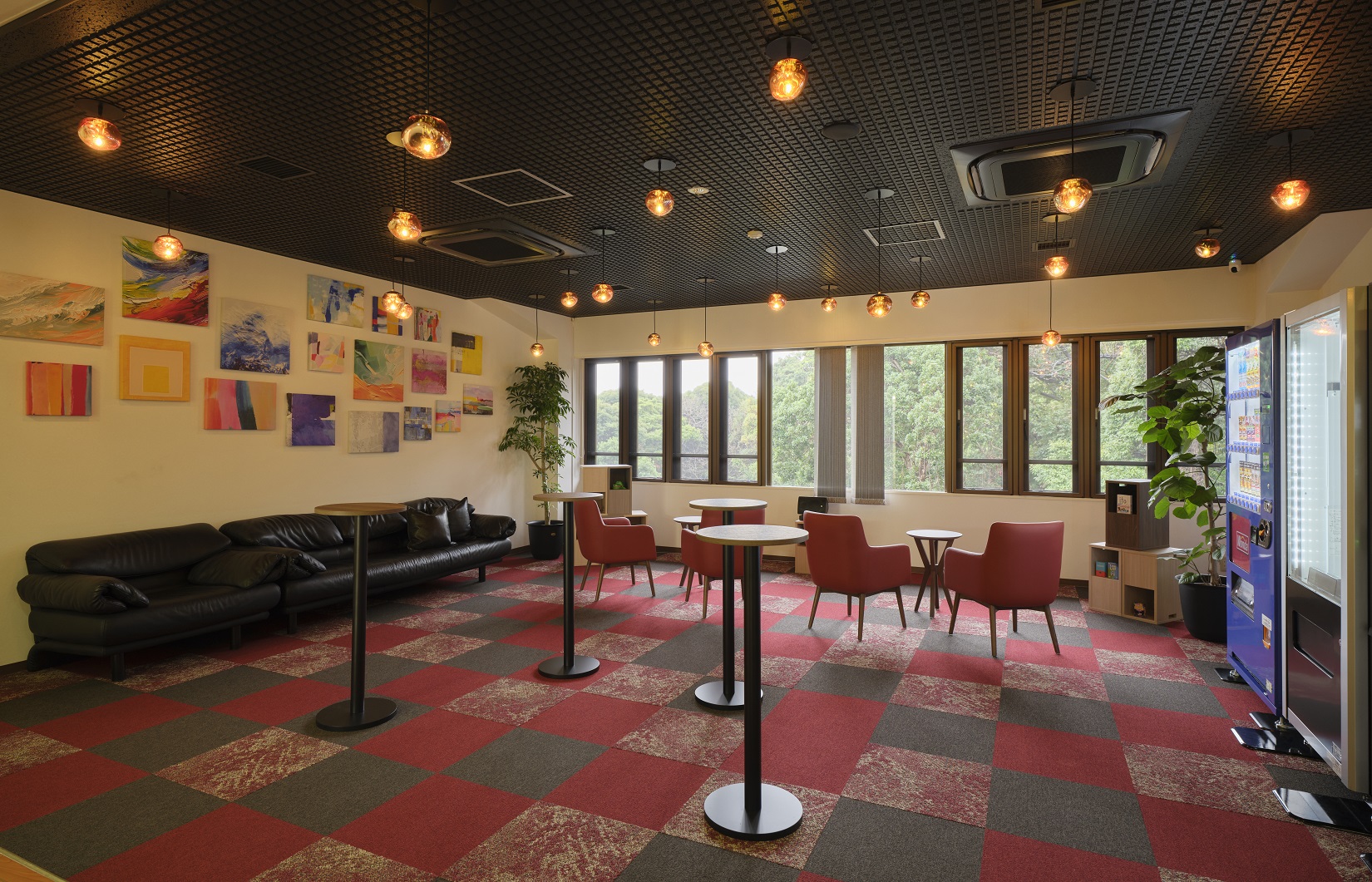 RED28　ラウンジ