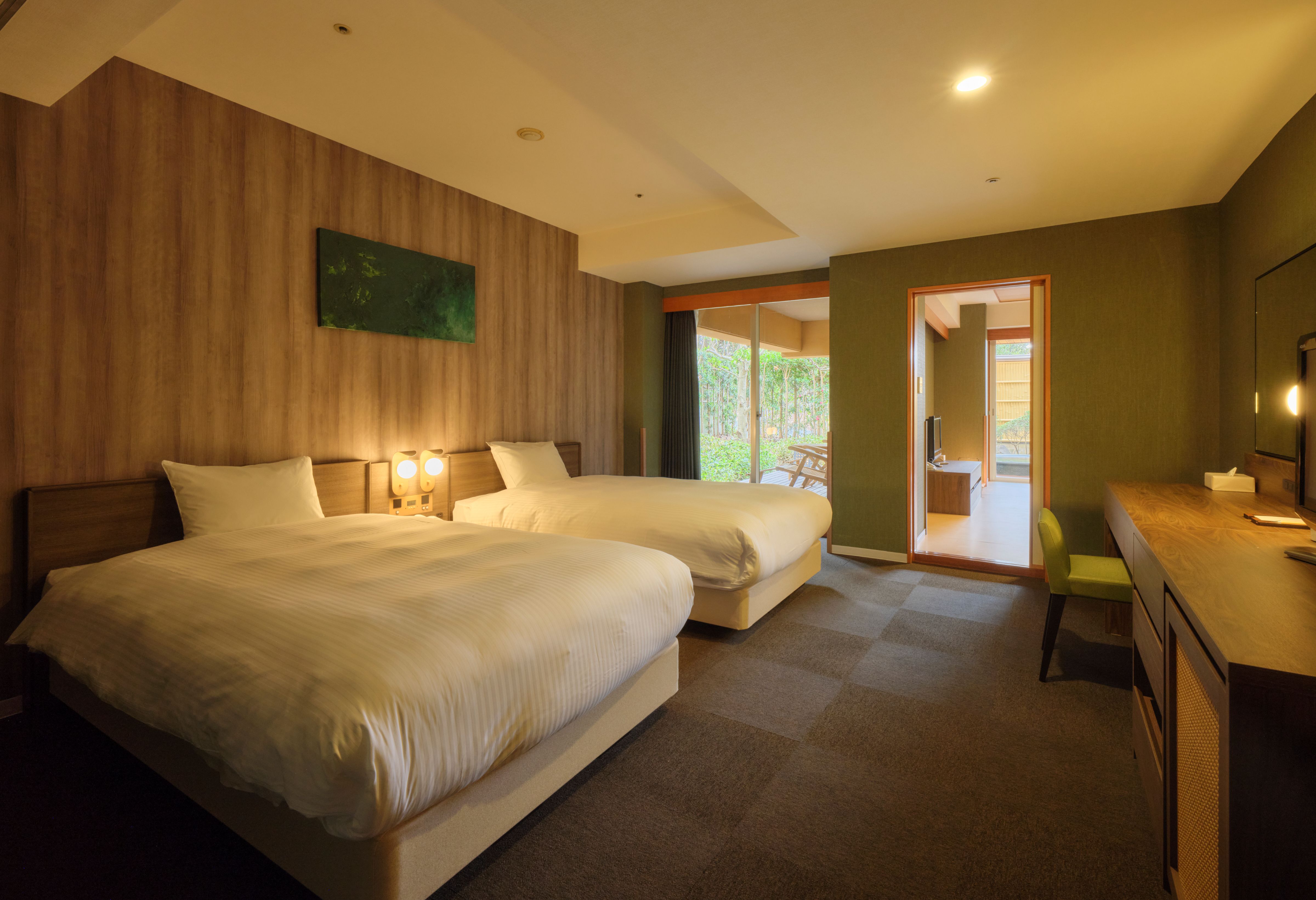 露天風呂付きデラックス和洋室　洋室