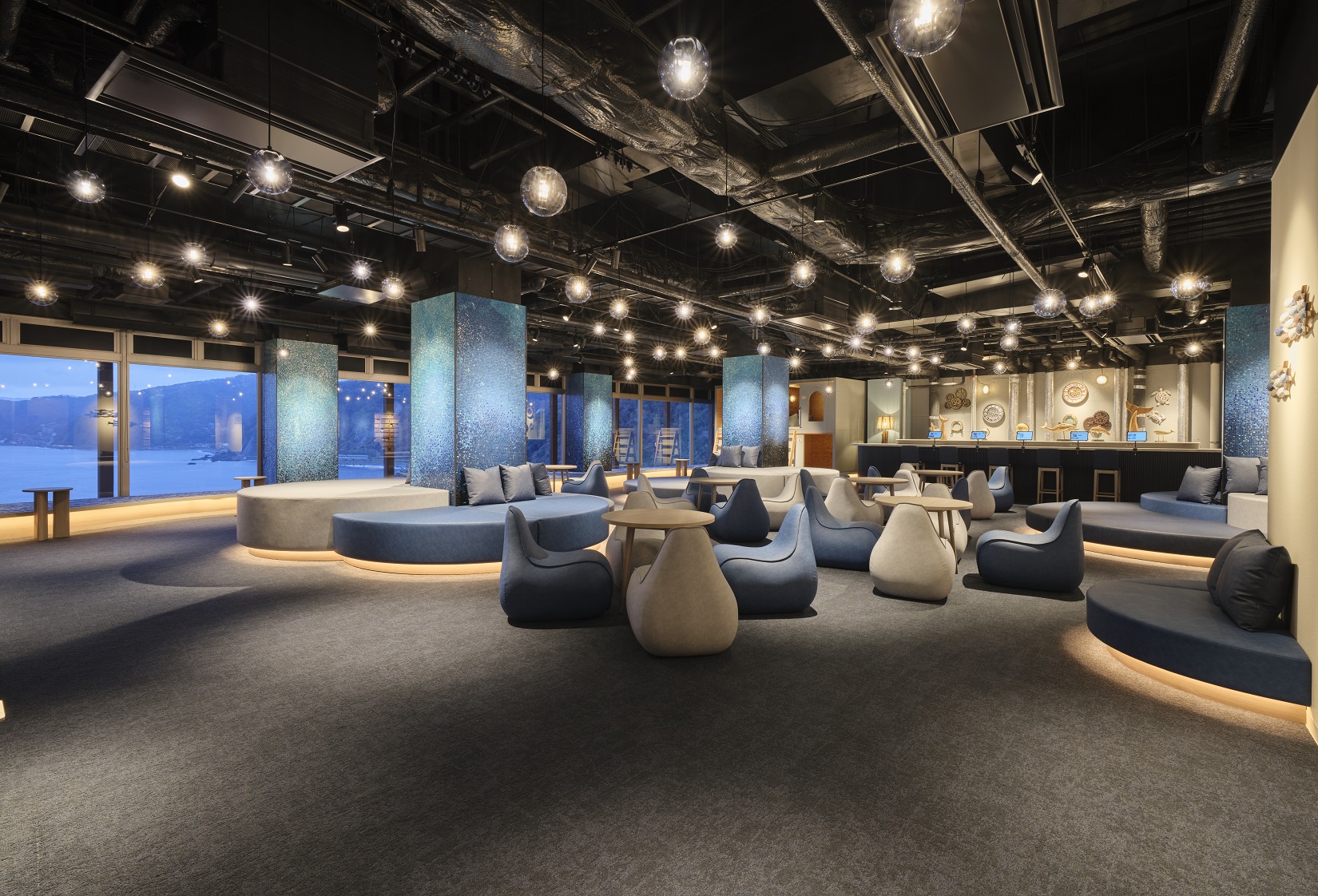 寝ころびラウンジ