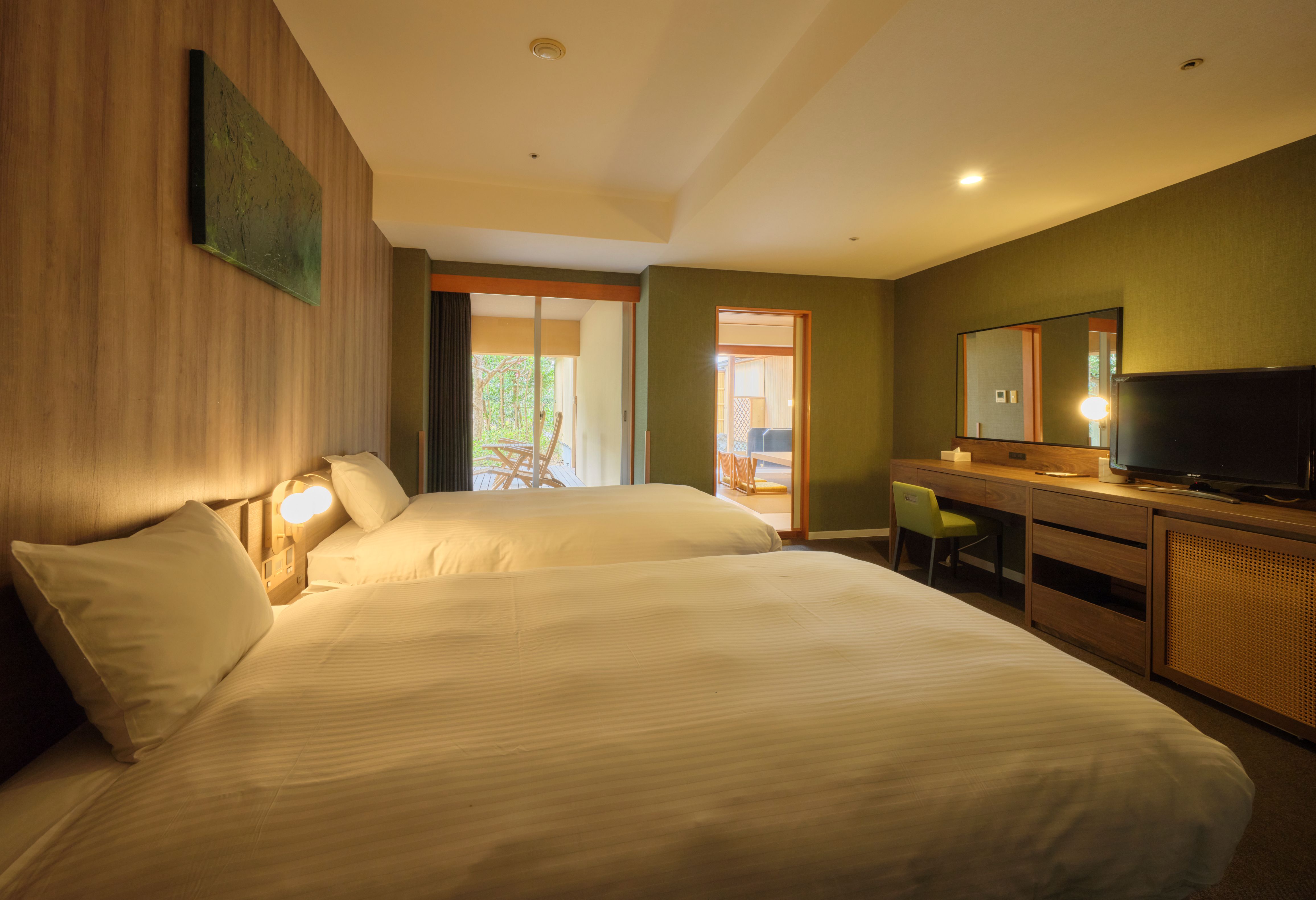 露天風呂付きデラックス和洋室　ベッド