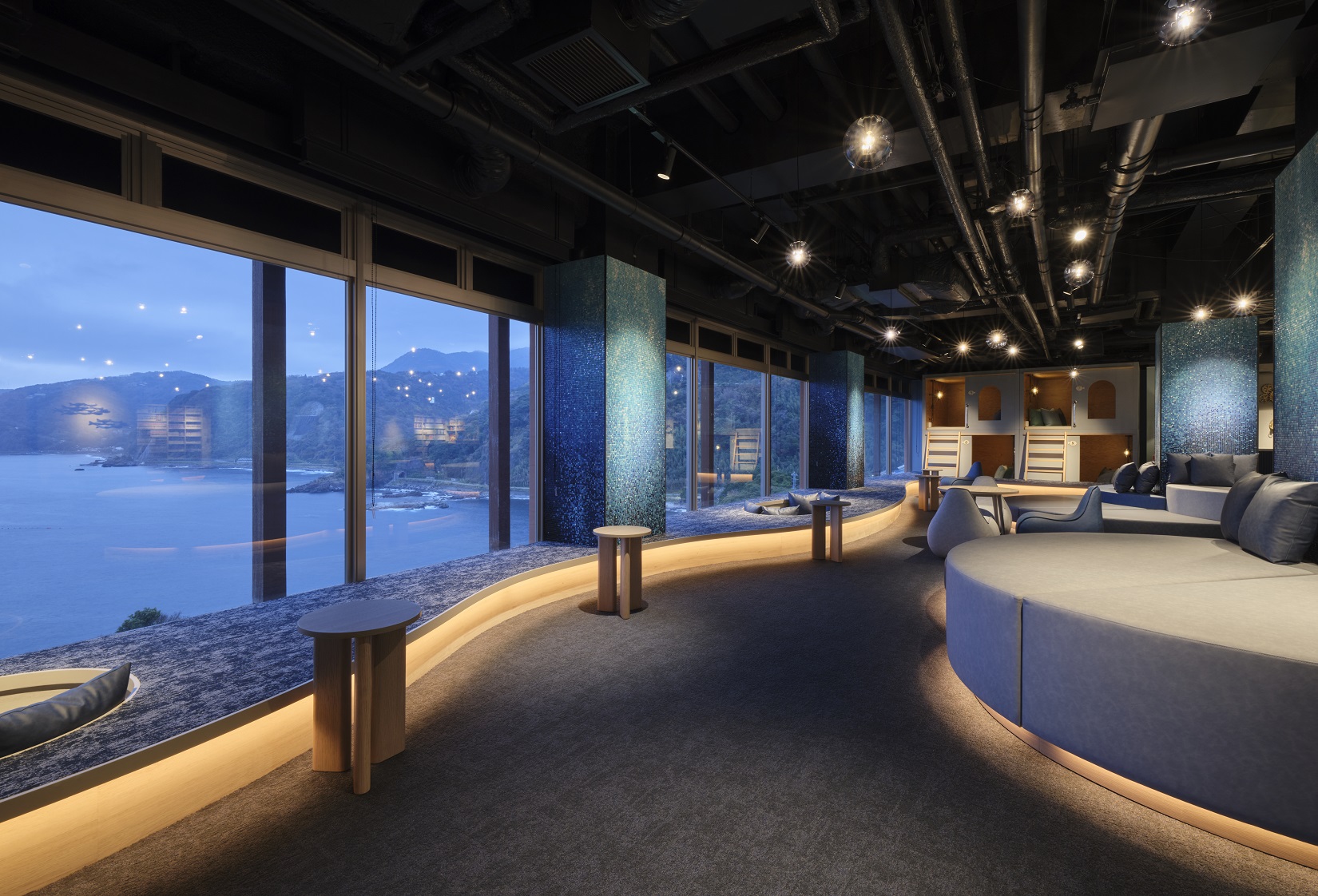 寝ころびラウンジ