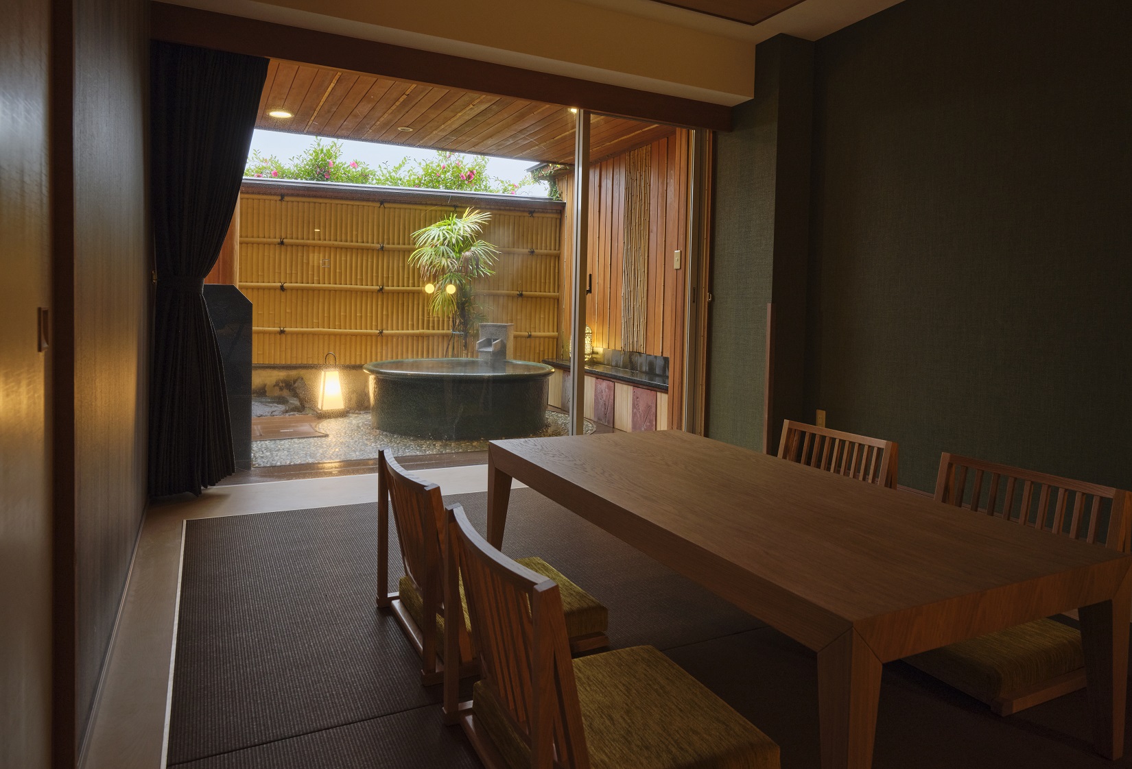 露天風呂付き和洋室