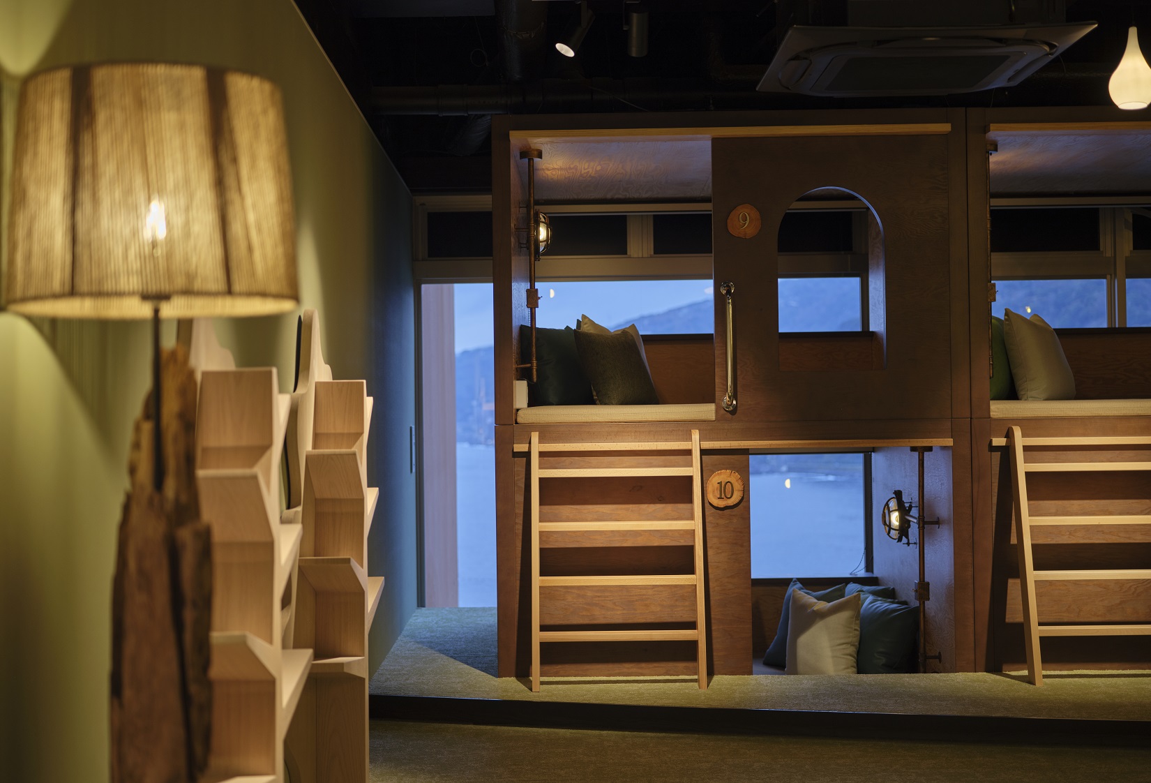 寝ころびラウンジ