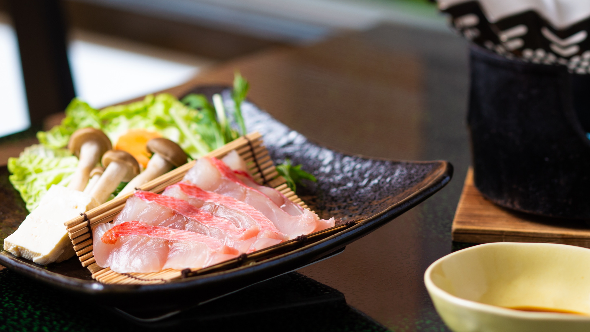 【スタンダード】伊豆の食満喫！地魚入り刺身盛・金目鯛姿煮＆味噌焼き・季節のお鍋