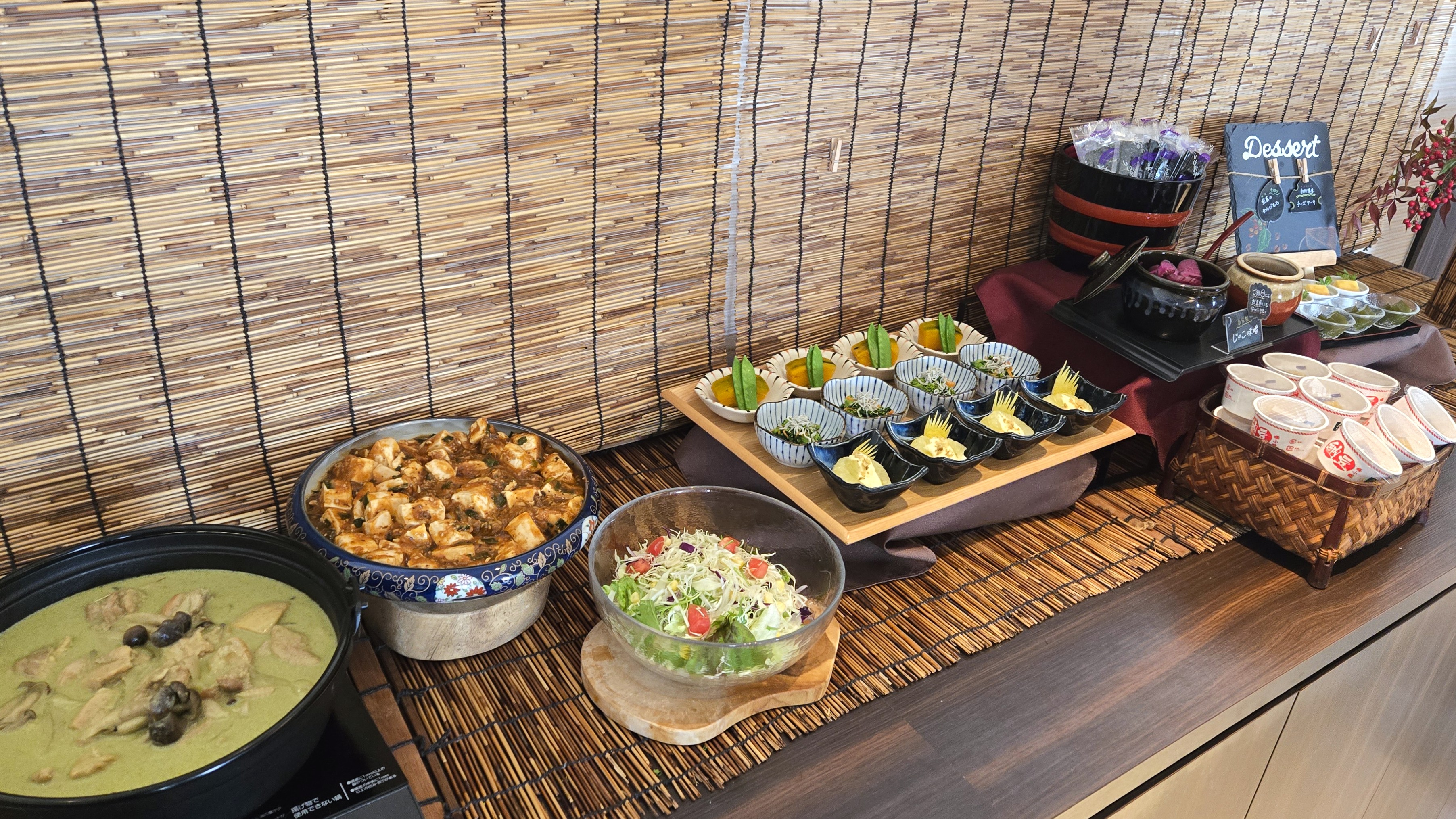 朝食バイキング