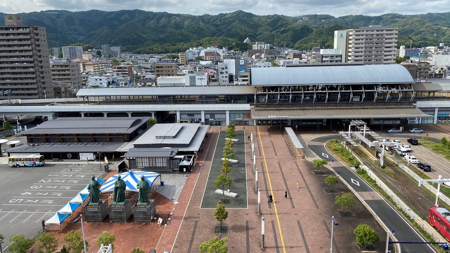 高知駅目の前