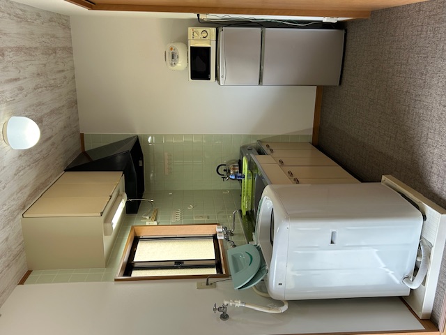 本館　2号棟　キッチン・通路