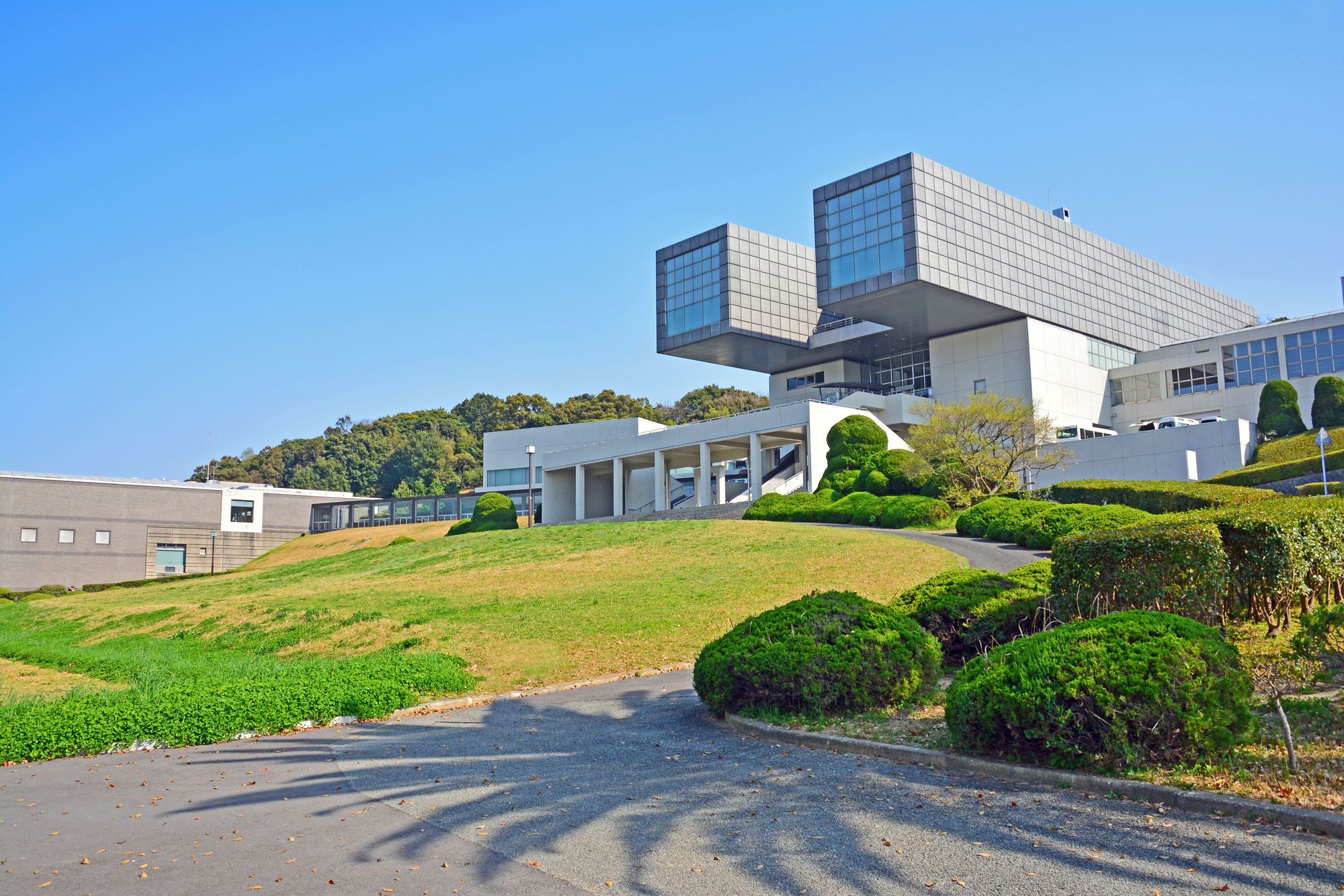 北九州市立美術館