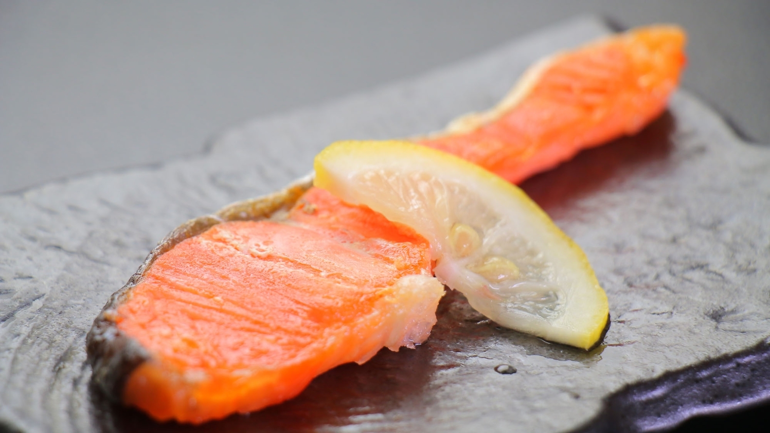 ●【一泊朝食】お仕事終わって筋湯へGO♪　遅い到着も歓迎の朝食付きプラン！