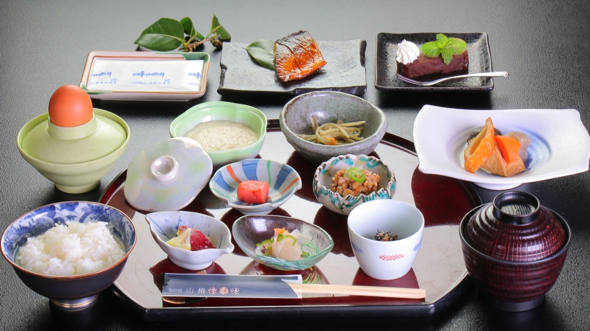 ●【冬季限定】【特典★ゲレンデリフト券付】夜は山椿特製“水炊き鍋”に舌鼓♪