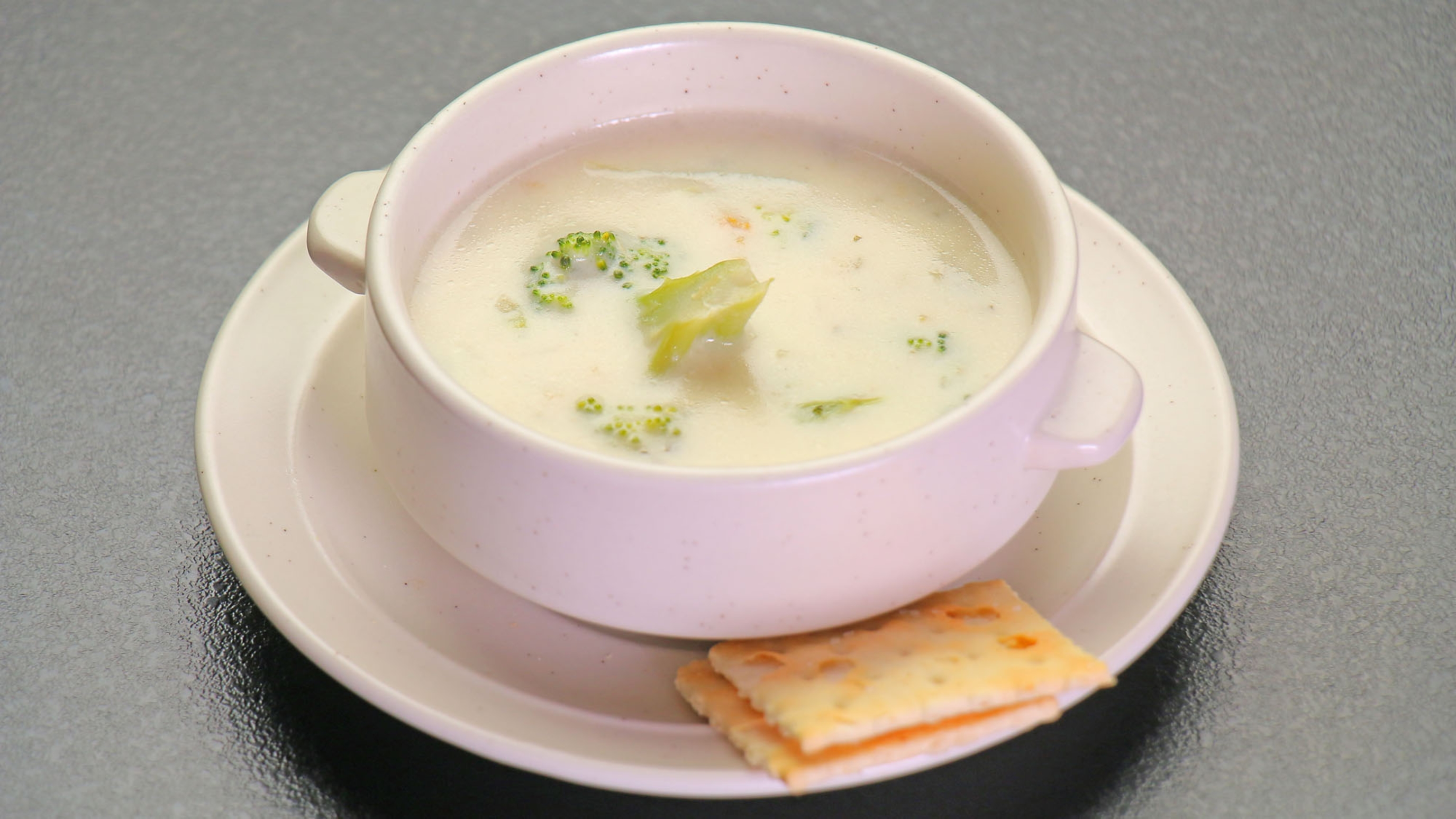 【夕食】旬の食材を使用した女将手作り料理