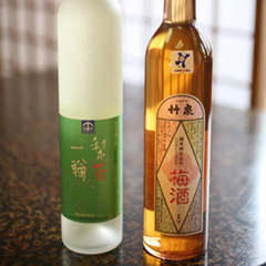 アルコール類（地の梅酒と梨ワイン）