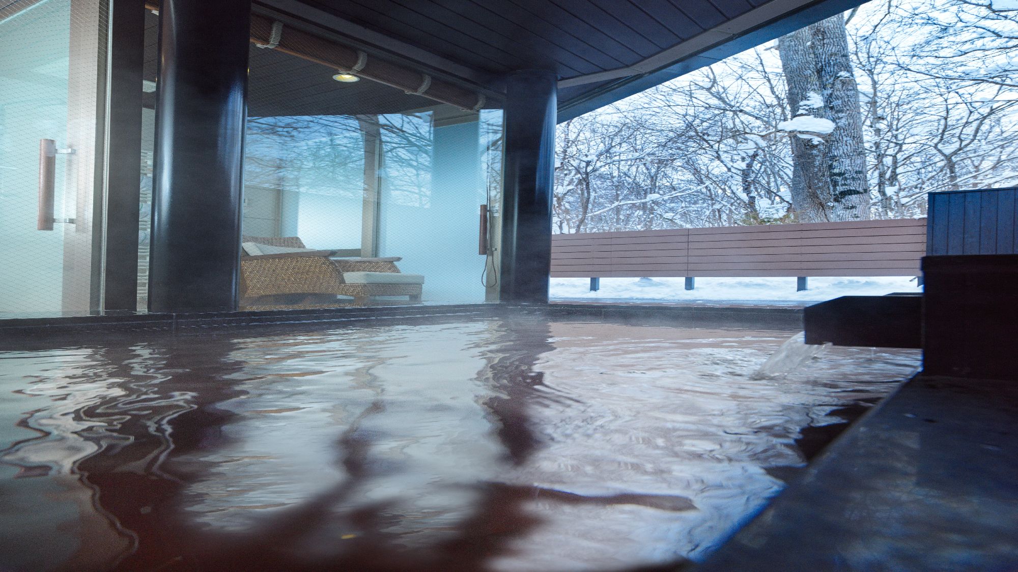 【露天風呂付コテージ】テラスの露天風呂で季節を感じる湯あみを（客室一例）