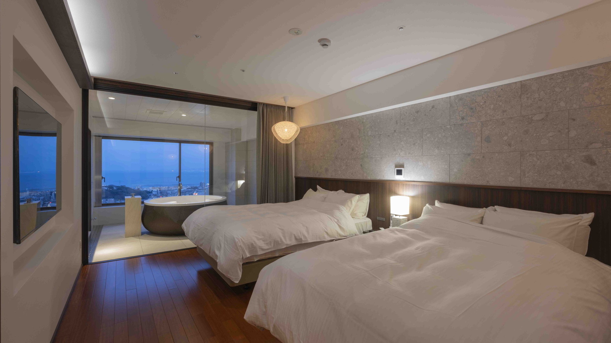 【海側眺望】ラグジュアリー　スイート（90平米）