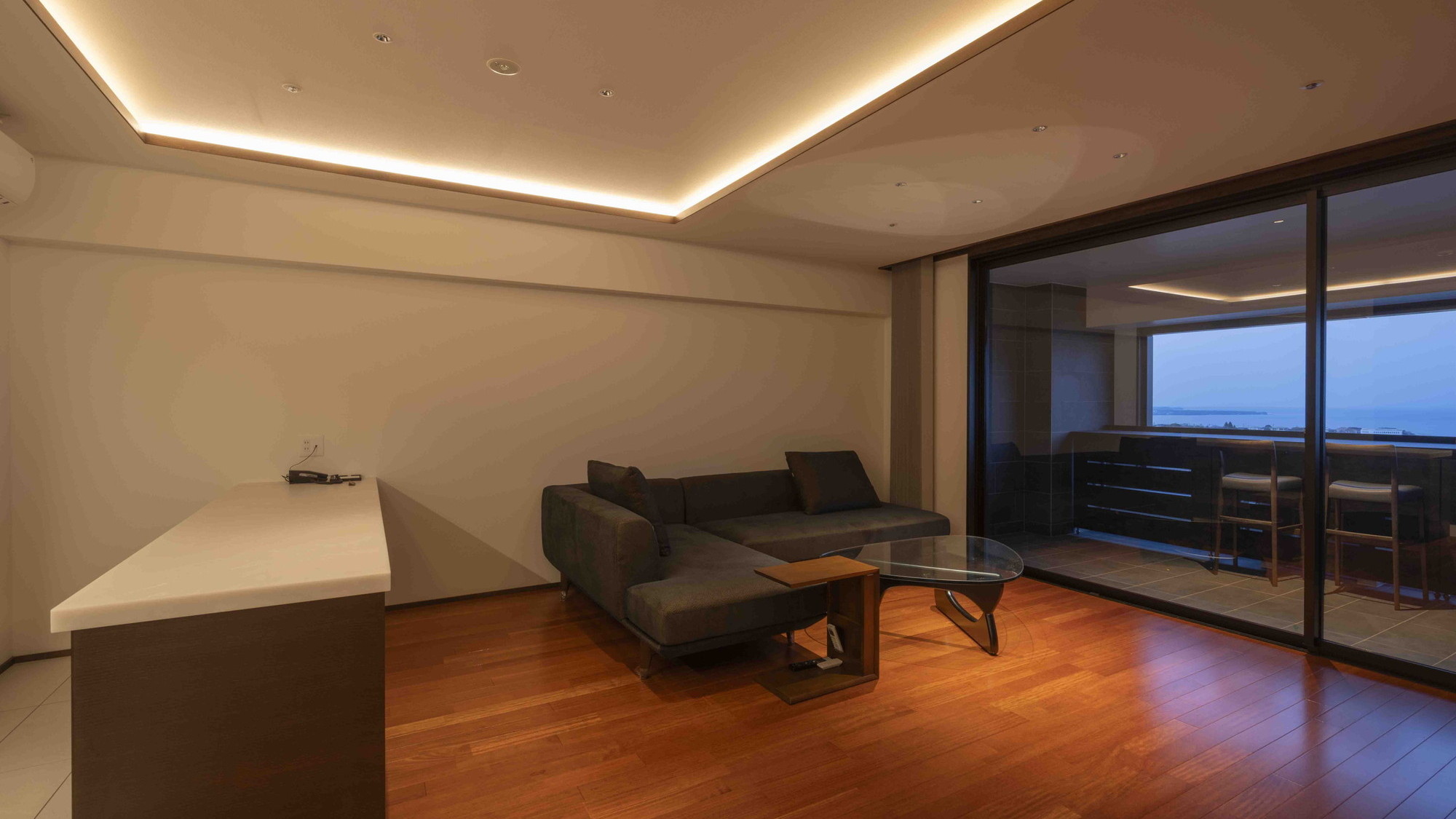 【海側眺望】ラグジュアリー　スイート（90平米）