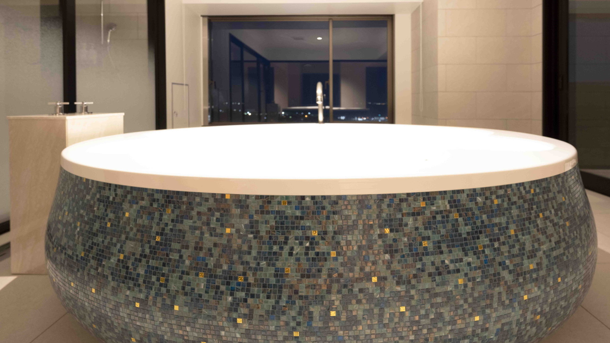 【海側眺望】マーベラス　スイート（135平米）