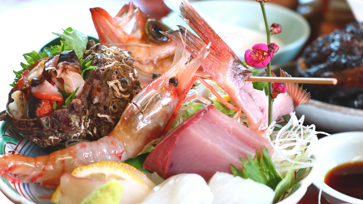 【スタンダード】魚料理を食べたいんなら佐渡でしょ！両津市場で仕入れた海鮮料理を堪能♪
