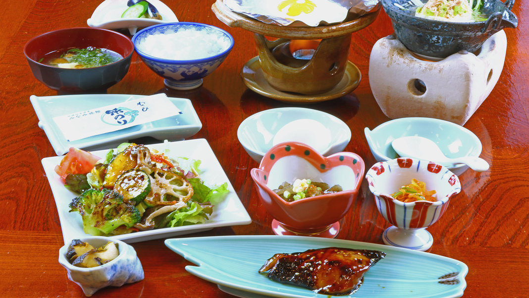 【朝食付き】これが本当の島の和朝食◇若女将の手作り料理で朝からのエネルギーチャージ！