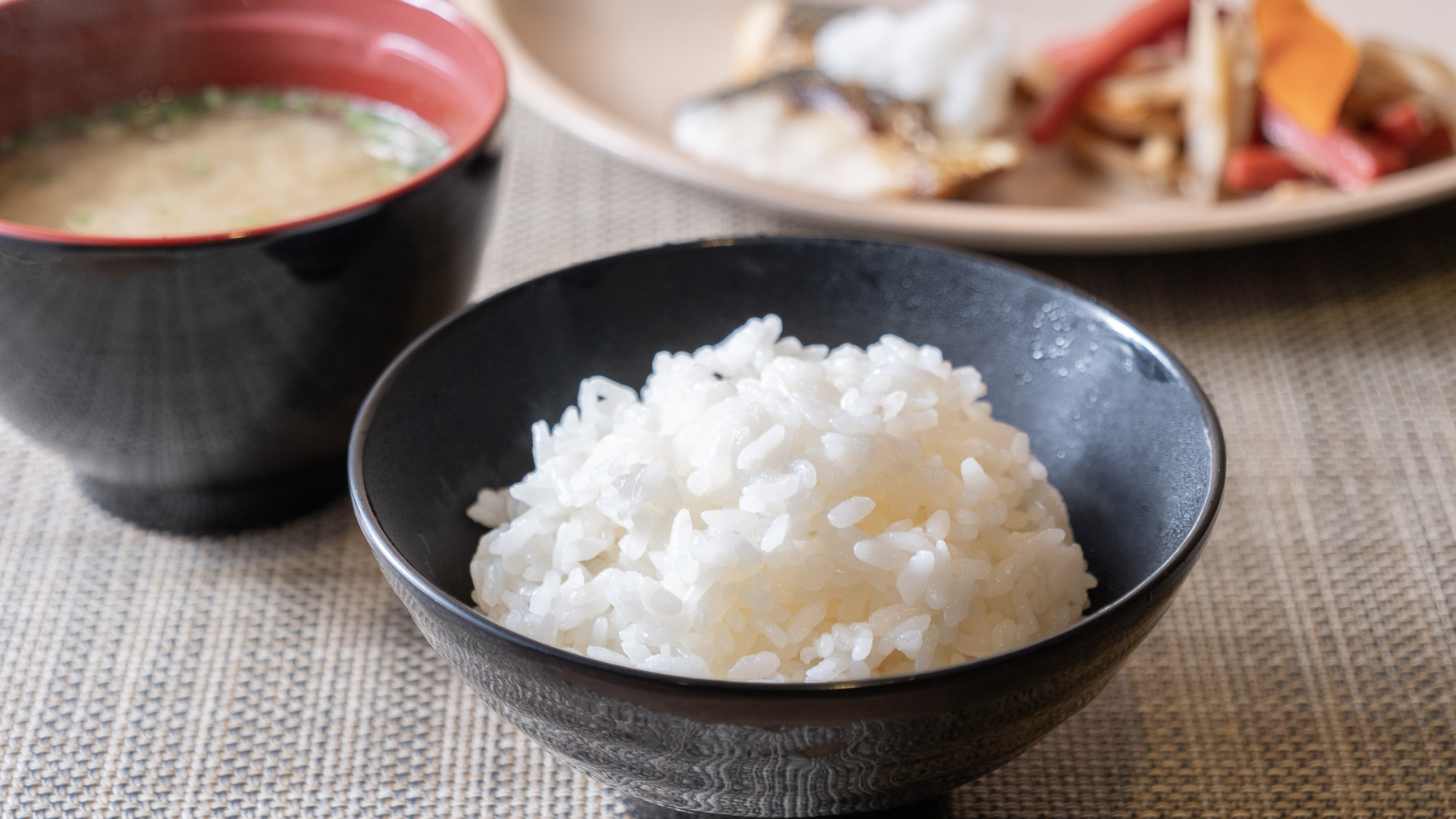 おかわり自由のほかほかご飯