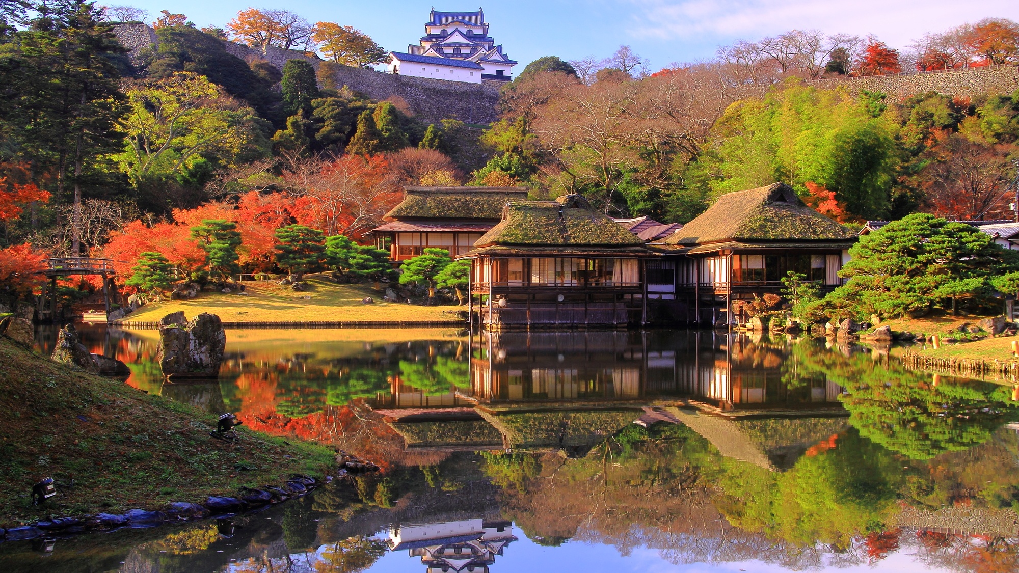 【玄宮園】当館から車で約15分