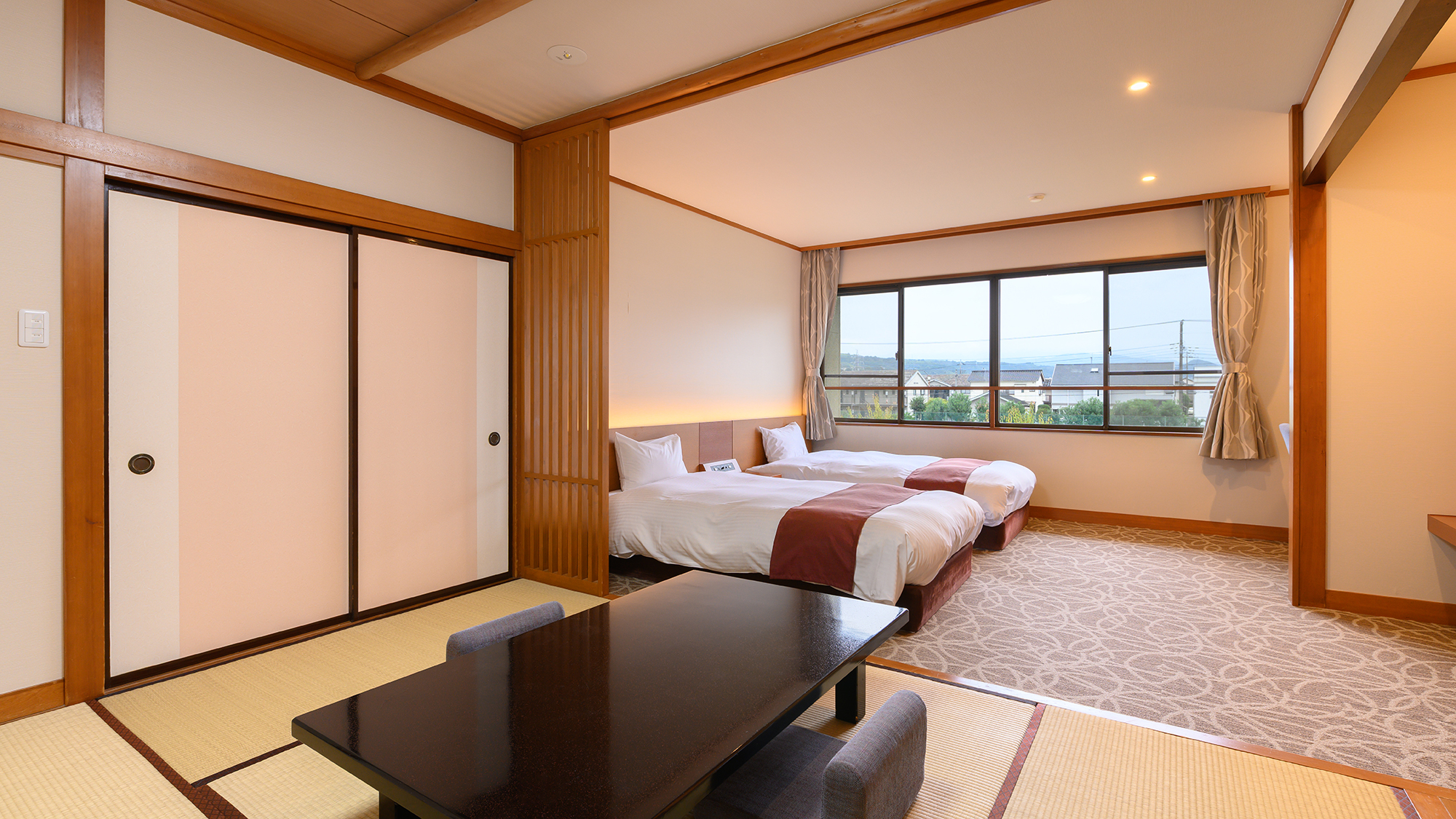 和洋室（和室6畳＋ツインルーム）源泉かけ流しバスルーム【禁煙】