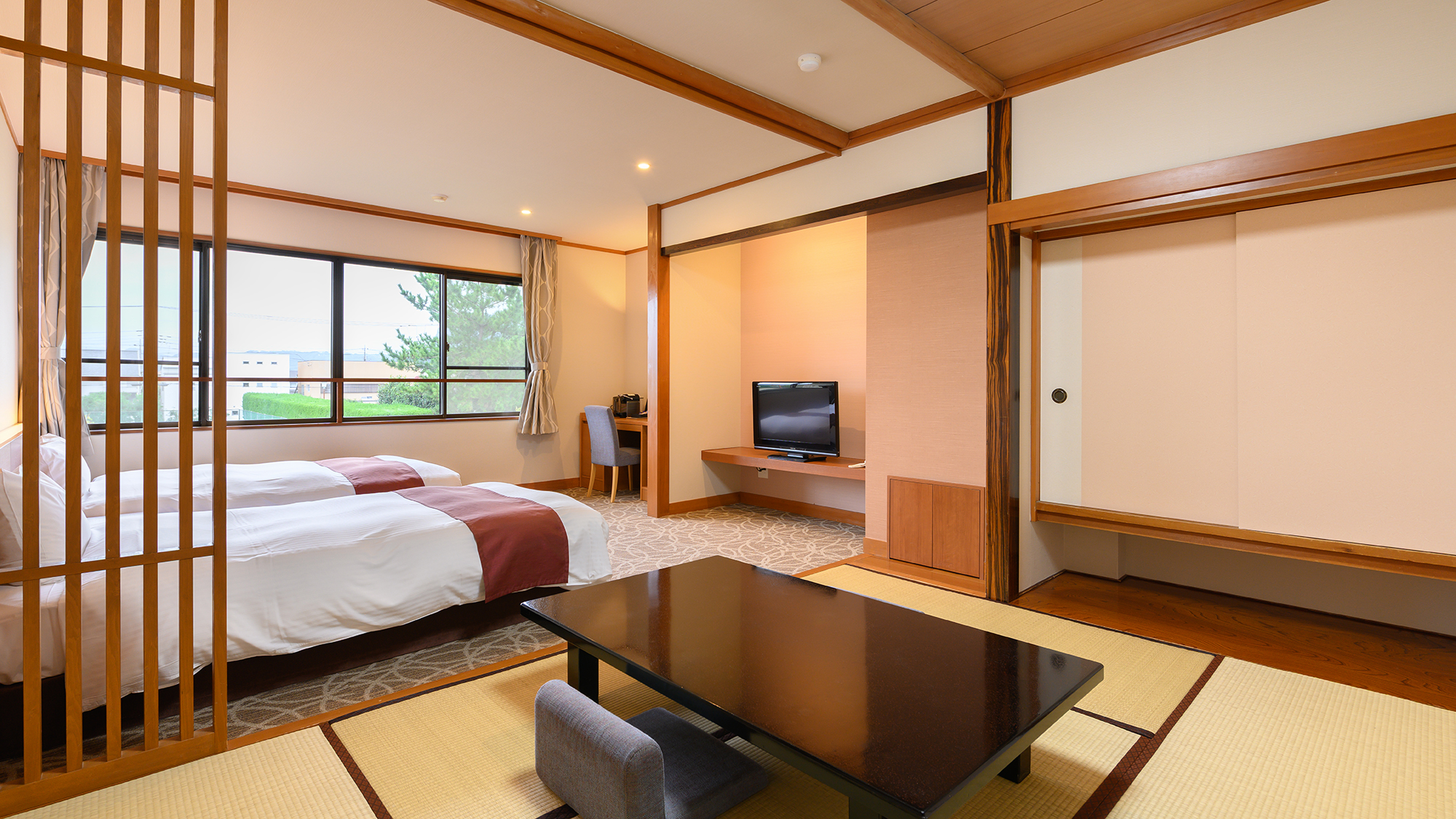 和洋室（和室6畳＋ツインルーム）源泉かけ流しバスルーム【禁煙】