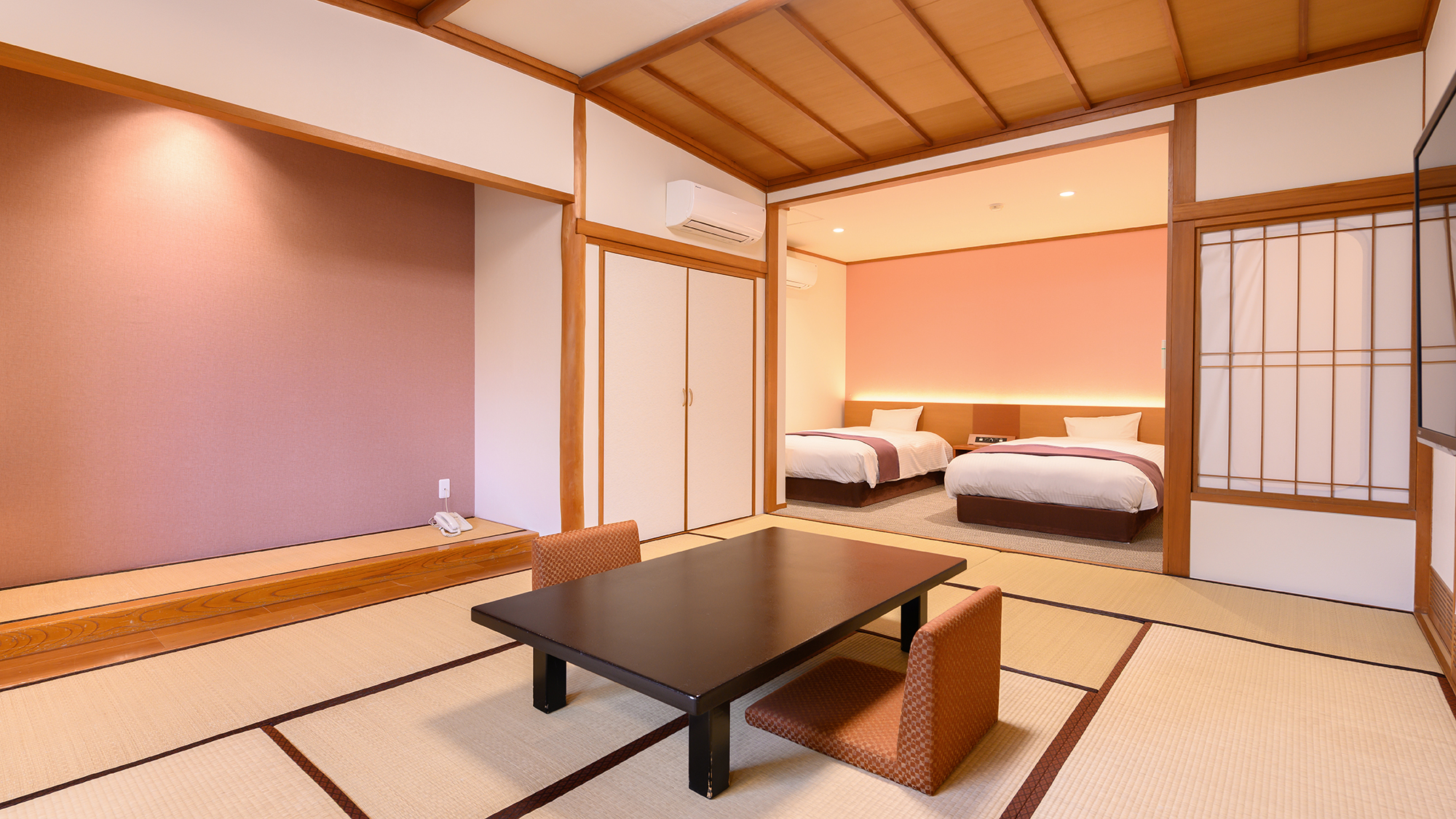 和洋室（和室10畳＋ツインルーム）源泉かけ流しバスルーム【喫煙】