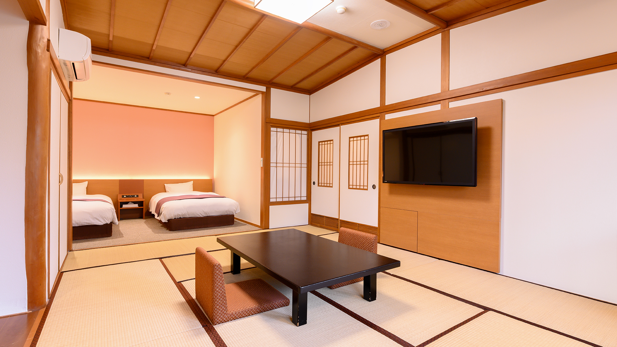 和洋室（和室10畳＋ツインルーム）源泉かけ流しバスルーム【喫煙】