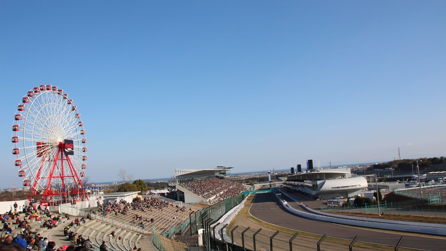 国際レーシングコース★F1日本GPや鈴鹿8耐が開催さる「鈴鹿サーキット」へは、車で約30分です。